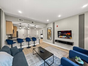 626 N Delaware Ave in Philadelphia, PA - Building Photo - Building Photo
