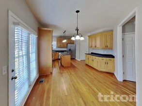 3002 Helfrich Ct in Spring Hill, TN - Foto de edificio - Building Photo