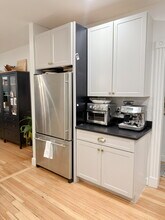 9 Edison Grn, Unit 3 in Boston, MA - Foto de edificio - Building Photo