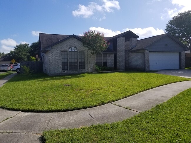 6925 Fawn Ridge Dr in Corpus Christi, TX - Building Photo - Building Photo