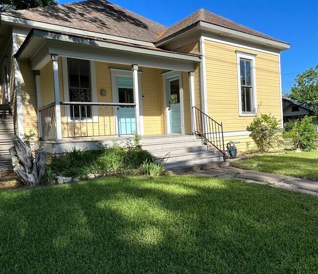 property at 1009 Kimbro St