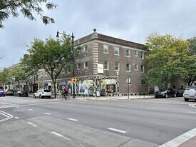 1555 W Hollywood Ave in Chicago, IL - Building Photo