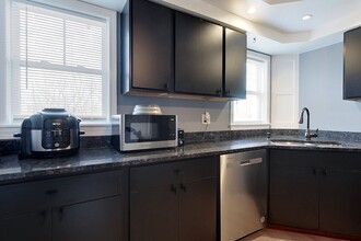 31 High St-Unit -2 in Pepperell, MA - Building Photo - Building Photo