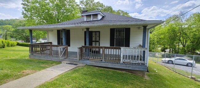 property at 3212 E 44th St