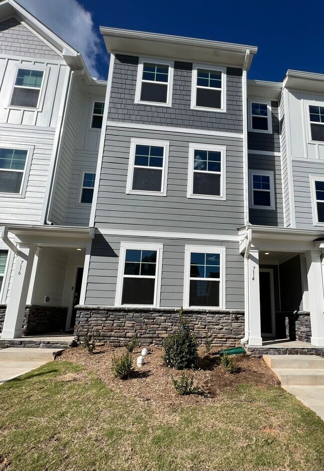 property at 714 Cormiche Ln