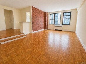98-34 63rd Dr in Queens, NY - Building Photo - Building Photo