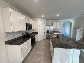 5849 Arlington River Dr. in Lakeland, FL - Building Photo - Building Photo