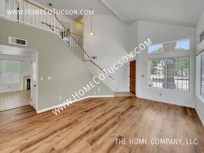 2061 N Nightshade Dr in Tucson, AZ - Building Photo - Building Photo
