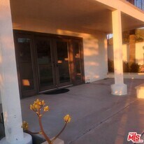 42100 Parado Del Sol Dr in Temecula, CA - Building Photo