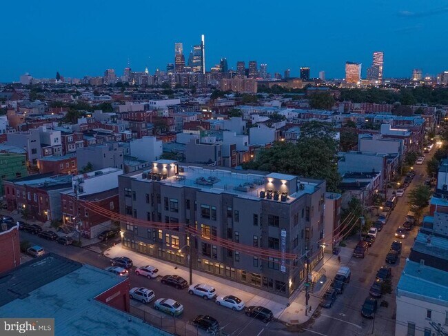 2940 W Thompson St in Philadelphia, PA - Foto de edificio - Building Photo