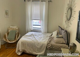 53 Fellsway W in Medford, MA - Foto de edificio - Building Photo