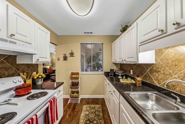 The Park at Marbella in Jacksonville, FL - Foto de edificio - Building Photo