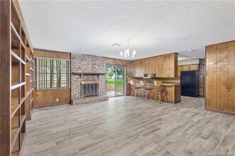 1113 Harrison St in Westlake, LA - Foto de edificio - Building Photo