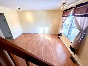 17 Le Jardin Ct in Buffalo Grove, IL - Building Photo - Building Photo