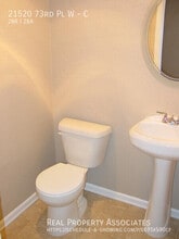 21520 73rd Pl W in Edmonds, WA - Building Photo - Building Photo