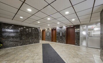 390 Dawes Road in Toronto, ON - Building Photo - Building Photo