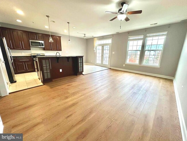 property at 3606 Holborn Pl