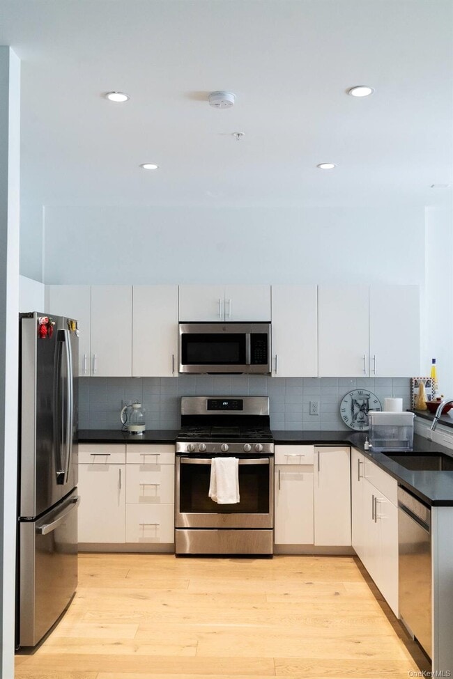 249 Main St in Beacon, NY - Building Photo - Building Photo