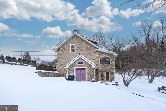 2568 Pike Ave in Coopersburg, PA - Building Photo - Building Photo