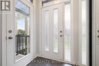 274 Pembina Private in Ottawa, ON - Building Photo - Building Photo