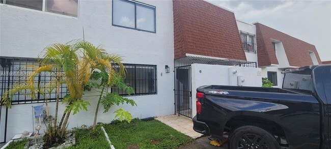 319 NW 109th Ave