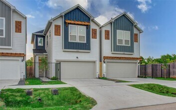 1052 Mansfield St in Houston, TX - Building Photo - Building Photo