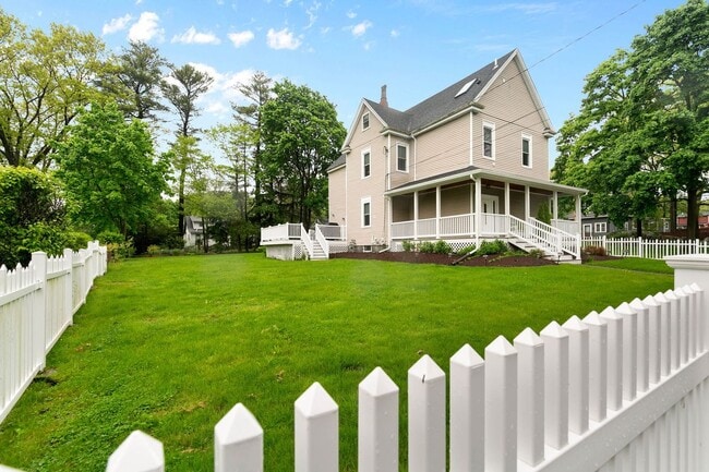 property at 201 Adams St