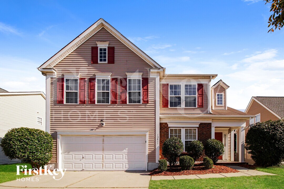 13421 Stones Landing St in Charlotte, NC - Building Photo