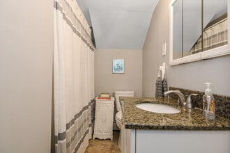 18 Congress St, Unit Lower Level in Ipswich, MA - Foto de edificio - Building Photo