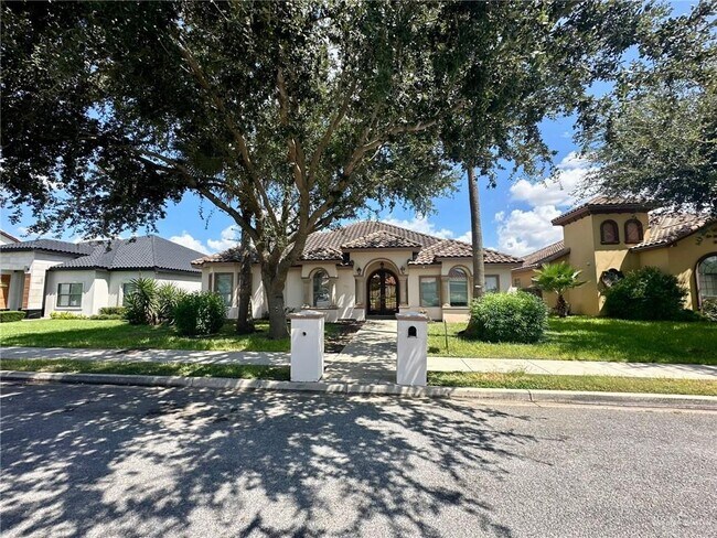 property at 1001 E Balboa Ave
