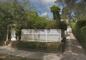 1226 Olive St, Unit 1 in Santa Barbara, CA - Building Photo