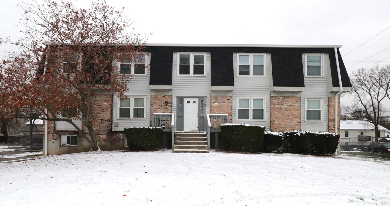 310 E Edgewood Dr in Nicholasville, KY - Building Photo