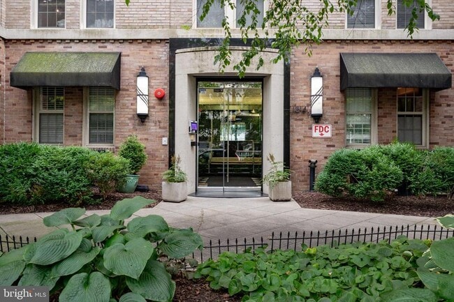 1314 Massachusetts Ave NW in Washington, DC - Building Photo - Building Photo