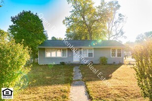 4814 Blum Dr in Fort Wayne, IN - Building Photo