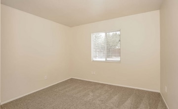 1058 W Ave K in Lancaster, CA - Building Photo - Building Photo
