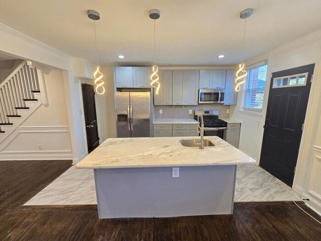 property at 1500 Lochwood Rd