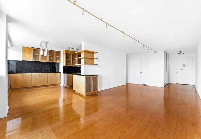 75 Henry St in Brooklyn, NY - Building Photo - Building Photo