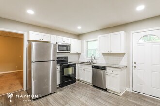 629 Roxbury Dr in Riverdale, GA - Building Photo - Building Photo