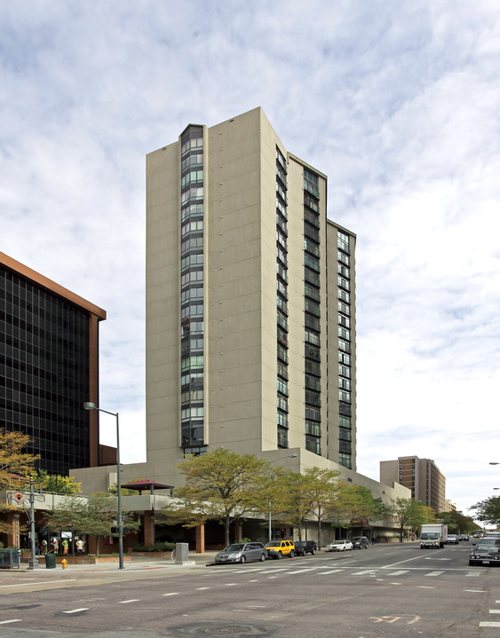 Windsor Condominiums in Denver, CO - Building Photo