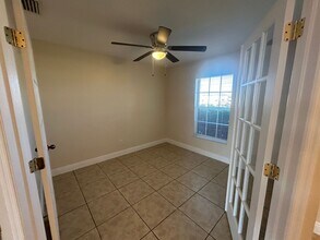 1900 Kismet Pkwy W in Cape Coral, FL - Building Photo - Building Photo