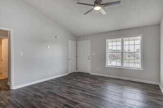 1904 Blair Khazan Dr in Greensboro, NC - Building Photo - Building Photo