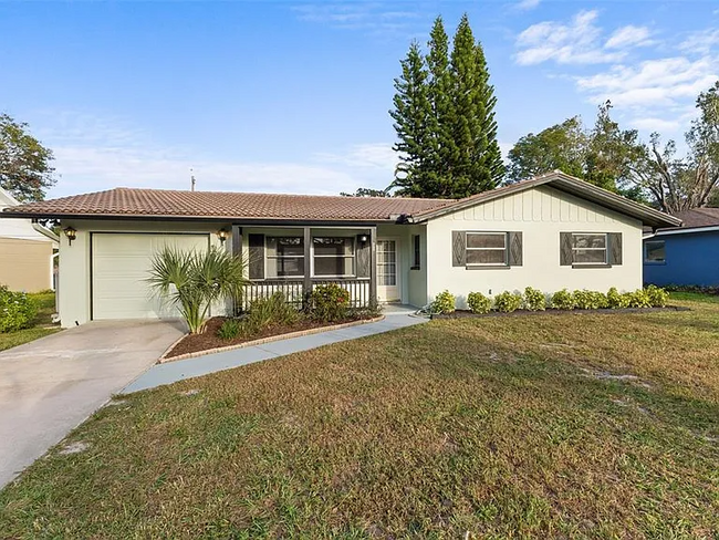 1073 Kenwood Dr in Dunedin, FL - Building Photo - Building Photo