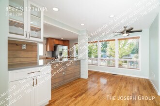 8547 S 123rd Pl in Seattle, WA - Building Photo - Building Photo