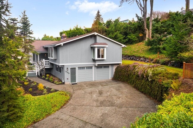 4758 153rd Ave SE in Bellevue, WA - Building Photo - Building Photo