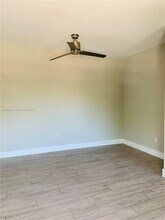 1100 10th St in Miami Beach, FL - Foto de edificio - Building Photo