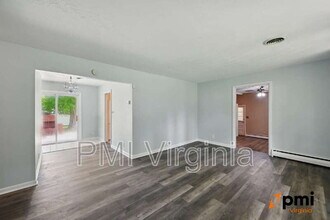 812 Jasmine Ave in Norfolk, VA - Building Photo - Building Photo