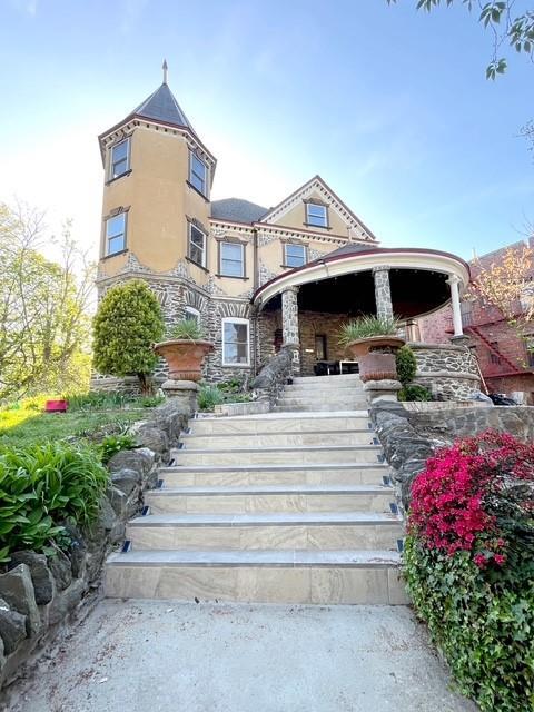 161 Park Hill Ave