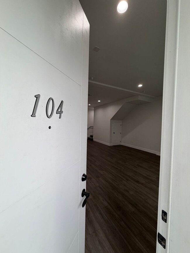 6905 Ben Ave in Los Angeles, CA - Building Photo - Building Photo