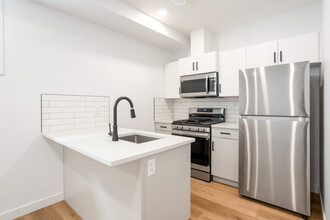 6516-6593 93 St NW in Edmonton, AB - Building Photo - Building Photo