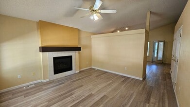 1910 Fountain Ct in Longmont, CO - Building Photo - Building Photo